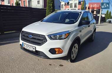 Позашляховик / Кросовер Ford Escape 2017 в 