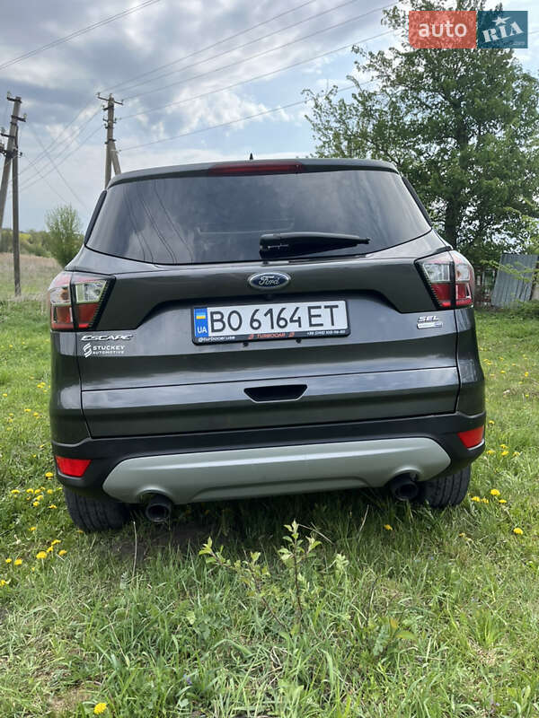 Внедорожник / Кроссовер Ford Escape 2017 в Тернополе