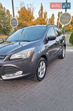 Внедорожник / Кроссовер Ford Escape 2015 в 