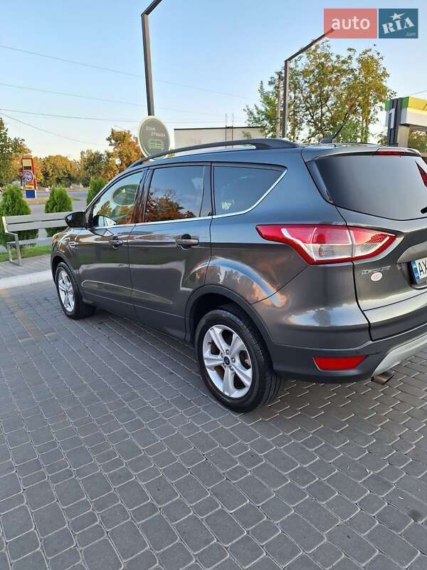 Внедорожник / Кроссовер Ford Escape 2015 в Харькове