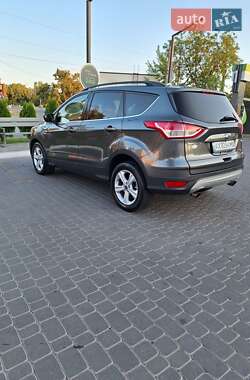 Внедорожник / Кроссовер Ford Escape 2015 в 