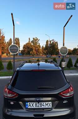 Внедорожник / Кроссовер Ford Escape 2015 в 