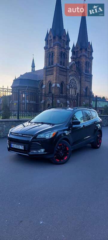 Внедорожник / Кроссовер Ford Escape 2015 в Каменском