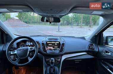 Внедорожник / Кроссовер Ford Escape 2014 в 