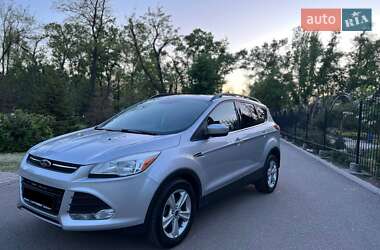Внедорожник / Кроссовер Ford Escape 2014 в 