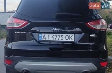 Внедорожник / Кроссовер Ford Escape 2015 в 