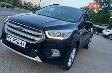 Внедорожник / Кроссовер Ford Escape 2016 в Днепре