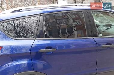Внедорожник / Кроссовер Ford Escape 2014 в 