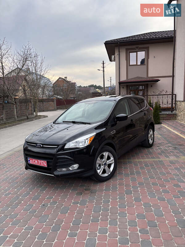 Внедорожник / Кроссовер Ford Escape 2015 в 