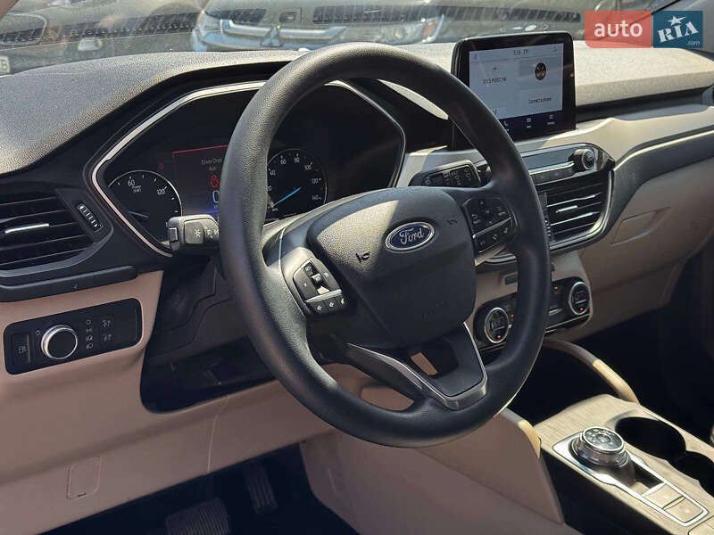 Внедорожник / Кроссовер Ford Escape 2021 в Харькове
