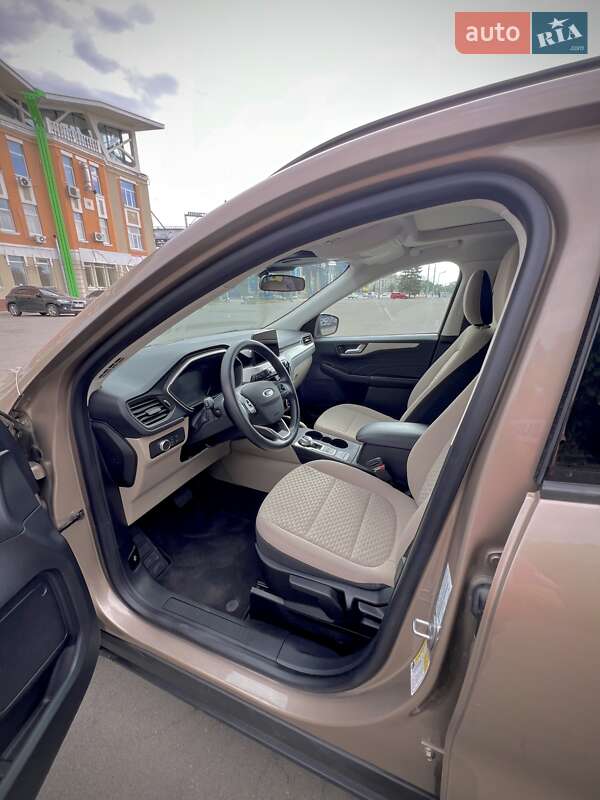 Внедорожник / Кроссовер Ford Escape 2021 в Харькове