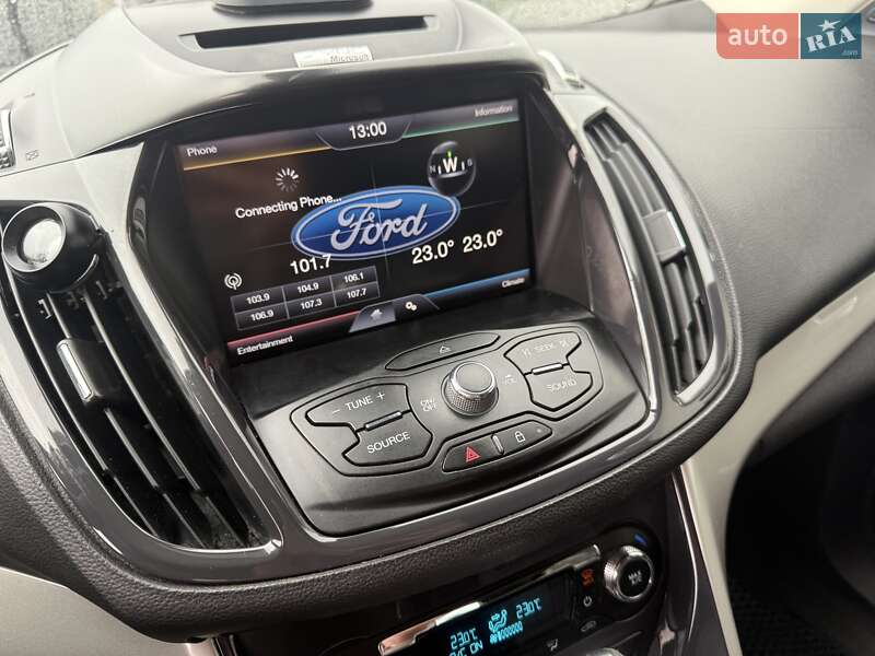 Позашляховик / Кросовер Ford Escape 2013 в Львові