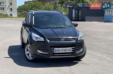 Внедорожник / Кроссовер Ford Escape 2015 в 