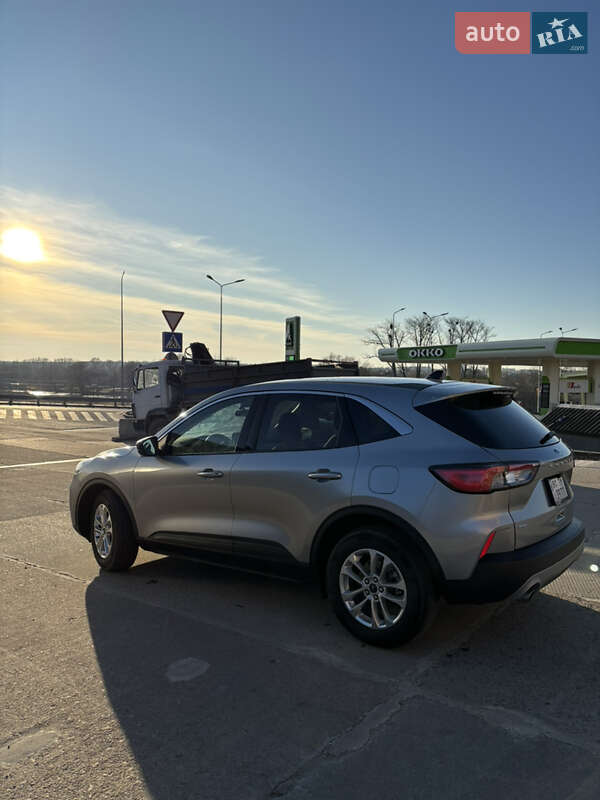 Позашляховик / Кросовер Ford Escape 2022 в Львові