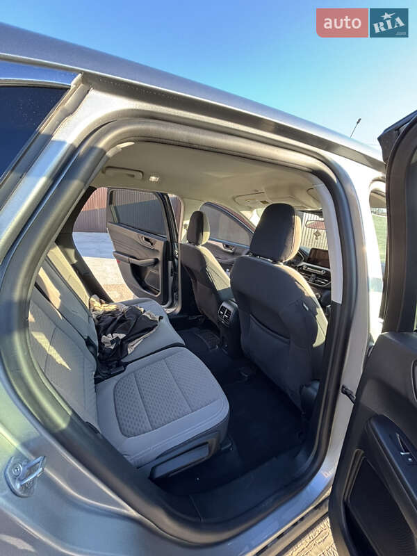 Позашляховик / Кросовер Ford Escape 2022 в Львові