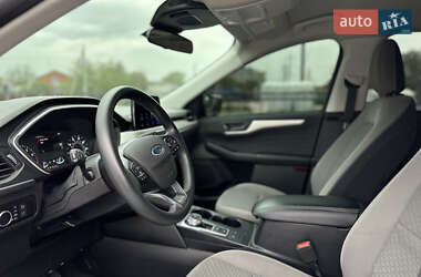 Внедорожник / Кроссовер Ford Escape 2022 в 