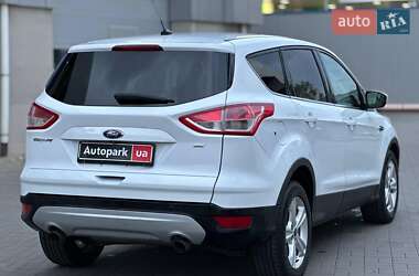 Внедорожник / Кроссовер Ford Escape 2015 в 
