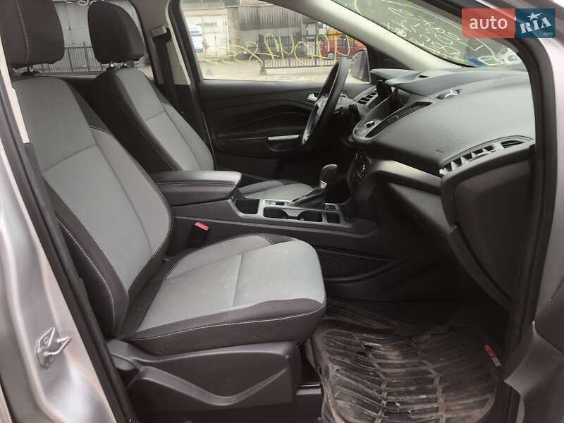 Позашляховик / Кросовер Ford Escape 2016 в Львові