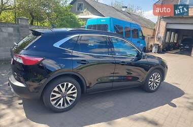 Позашляховик / Кросовер Ford Escape 2019 в 