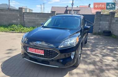 Позашляховик / Кросовер Ford Escape 2019 в 
