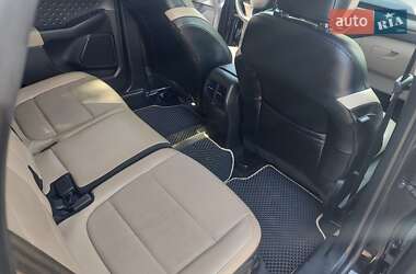 Позашляховик / Кросовер Ford Escape 2019 в 
