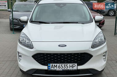 Внедорожник / Кроссовер Ford Escape 2021 в 