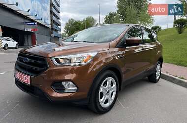 Внедорожник / Кроссовер Ford Escape 2016 в Киеве