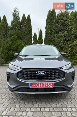 Позашляховик / Кросовер Ford Escape 2023 в 