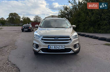 Внедорожник / Кроссовер Ford Escape 2017 в 