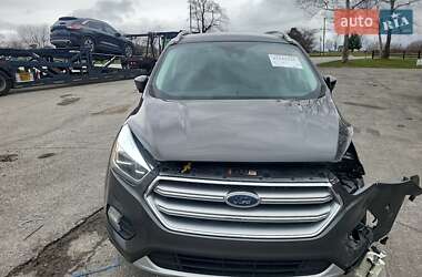 Позашляховик / Кросовер Ford Escape 2017 в 