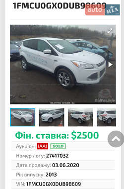 Позашляховик / Кросовер Ford Escape 2012 в 