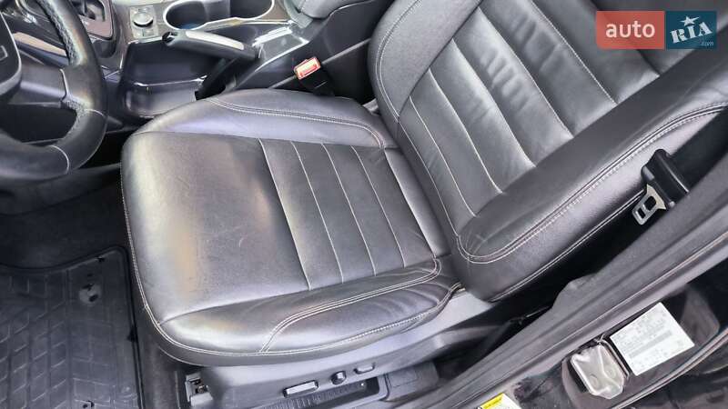 Внедорожник / Кроссовер Ford Escape 2015 в Ровно фото 14 Внедорожник / Кроссовер Ford Escape 2015 в Ровно