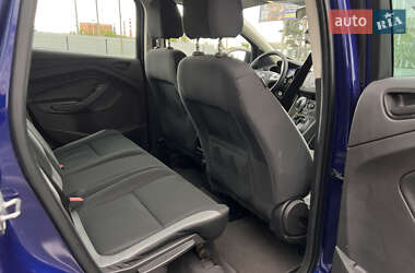 Внедорожник / Кроссовер Ford Escape 2014 в 