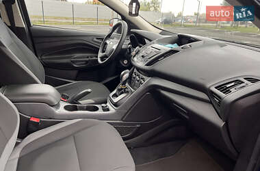 Внедорожник / Кроссовер Ford Escape 2014 в 