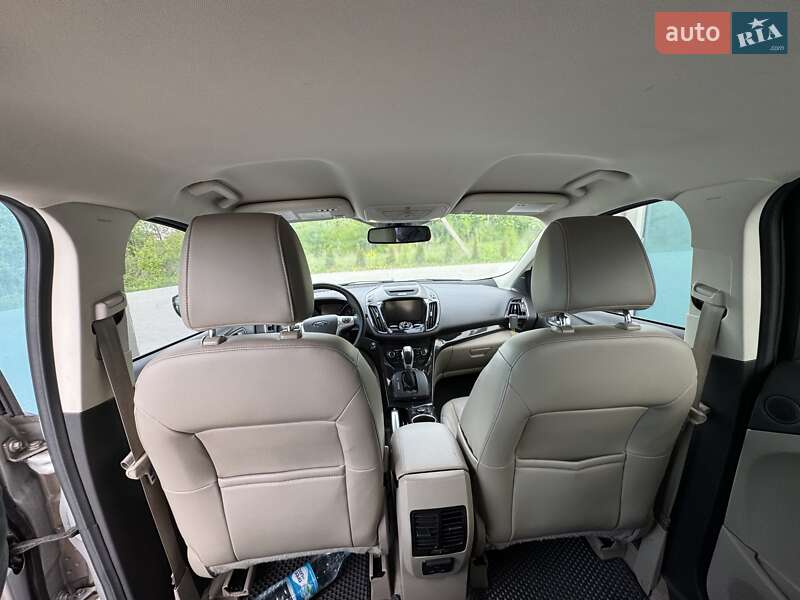 Внедорожник / Кроссовер Ford Escape 2015 в Шепетовке