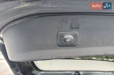 Позашляховик / Кросовер Ford Escape 2014 в 