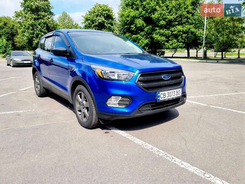 Позашляховик / Кросовер Ford Escape 2019 в 