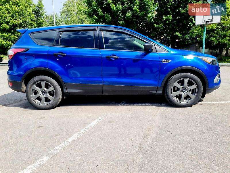 Внедорожник / Кроссовер Ford Escape 2019 в Черкассах
