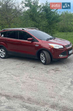 Внедорожник / Кроссовер Ford Escape 2015 в 