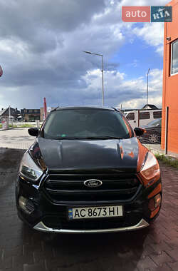 Внедорожник / Кроссовер Ford Escape 2016 в 