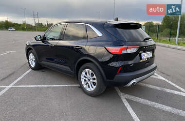 Позашляховик / Кросовер Ford Escape 2020 в 
