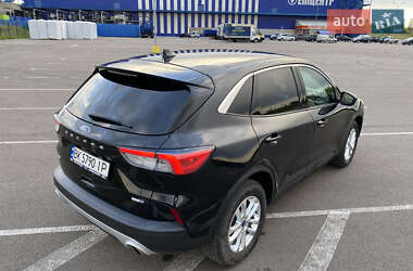 Позашляховик / Кросовер Ford Escape 2020 в 