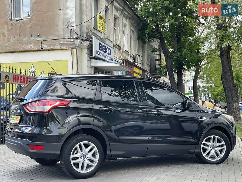 Внедорожник / Кроссовер Ford Escape 2015 в Николаеве