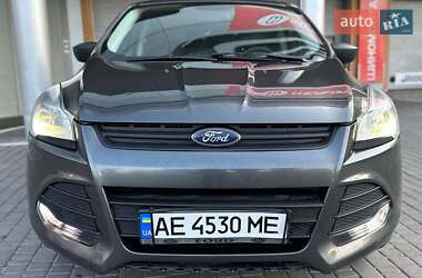 Внедорожник / Кроссовер Ford Escape 2015 в 