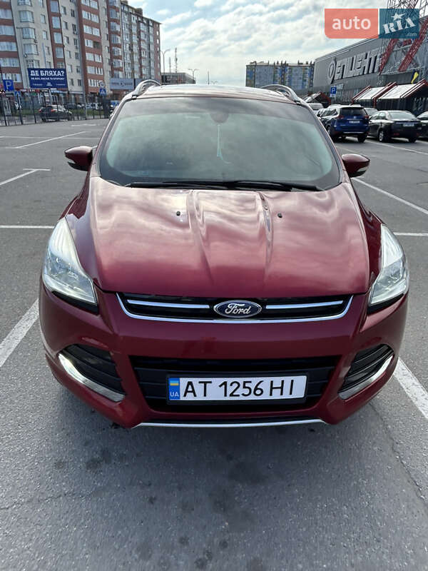 Внедорожник / Кроссовер Ford Escape 2015 в Ивано-Франковске