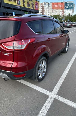 Внедорожник / Кроссовер Ford Escape 2015 в 