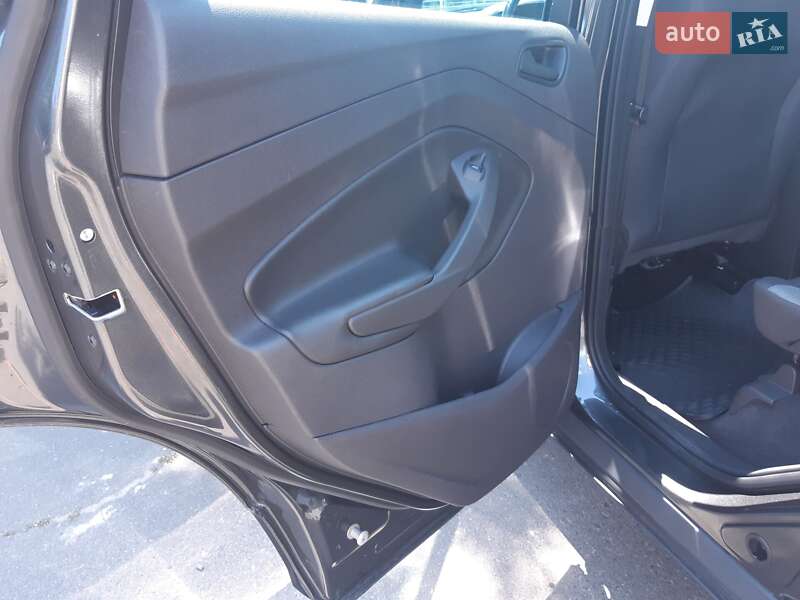Позашляховик / Кросовер Ford Escape 2015 в Одесі