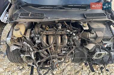 Внедорожник / Кроссовер Ford Escape 2016 в 