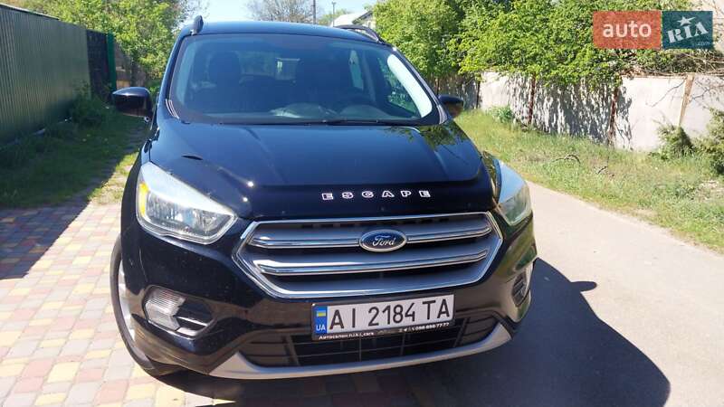 Позашляховик / Кросовер Ford Escape 2018 в 