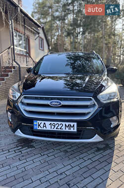 Позашляховик / Кросовер Ford Escape 2017 в Києві